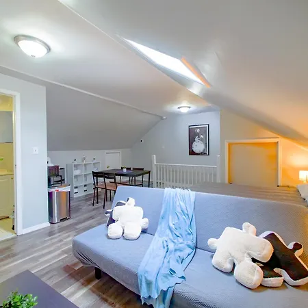 Cozy Jersey City Apt Near Nyc Free Wi-Fi & Great Location